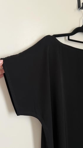 فستان تحت العباية نص كم