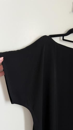 فستان تحت العباية نص كم