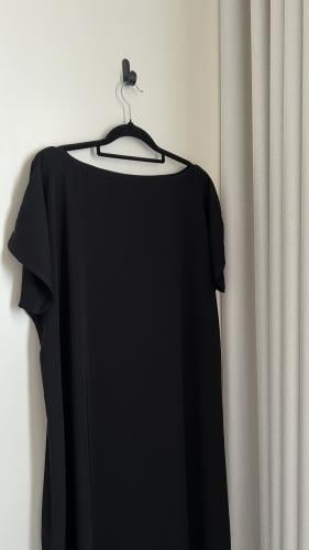 فستان تحت العباية نص كم