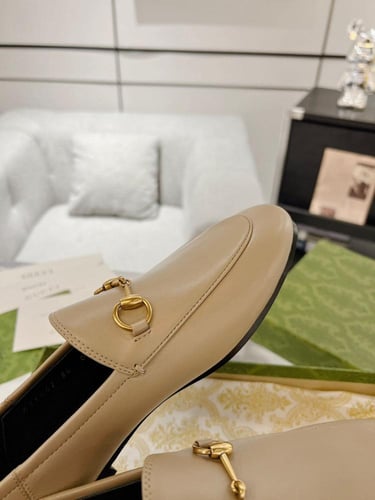 حذاء قوتشي جوردان لوفر نسائي