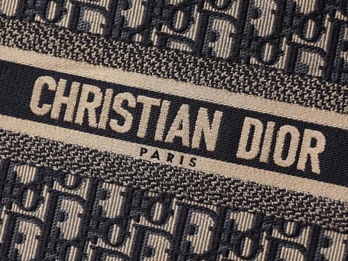 حقيبة ديور بوك توت الصغيرة - Dior