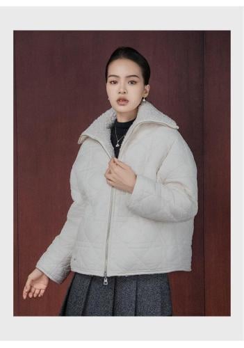 جاكيت شتوي فاخر مبطن بالفرو الأبيض من ديور