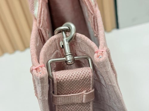حقيبة ديور بوك توت صغيرة بنقشة ديور أوبليك Dior Bo...