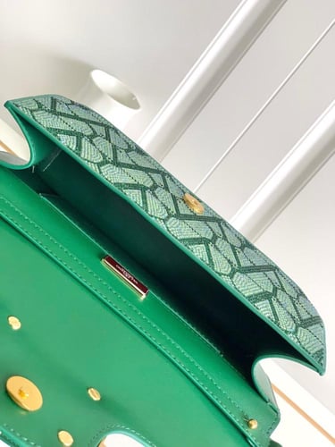 شنطة يد من فلانتينو - مرصعه بأحجار الراين