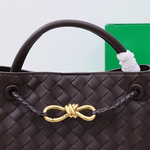 حقيبة بوتيغا أنديامو مقاس 22