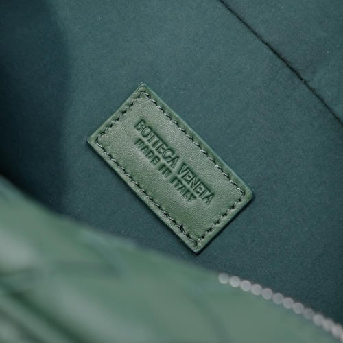 بوتيغا فينيتا الجديد شنطة صغيرة جلد مجدول للسفر