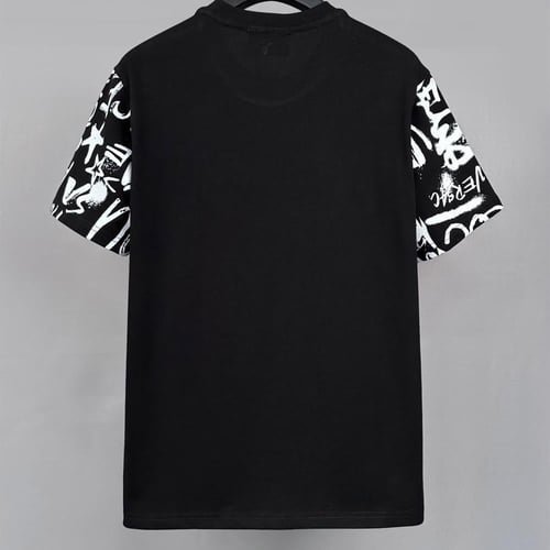 تيشيرت فيرساتشي جينز كوتور بطبعة فنية