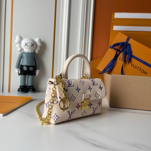 حقيبة لويس فيتون Yingze S-Lock ثنائية اللون