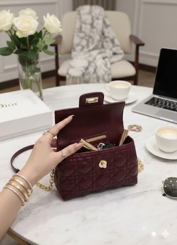 شنطة ديور جولي ميني الجديدة Dior Jolie Top Handle...