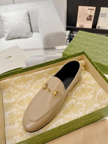 حذاء قوتشي جوردان لوفر نسائي