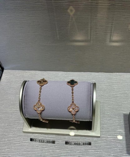 سوار فينتام الامبرا من فان كليف