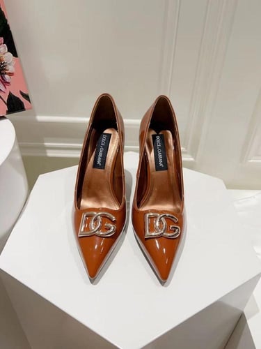 حذاء نسائي فاخر بكعب عالٍ من دوليتشي آند غابانا |...