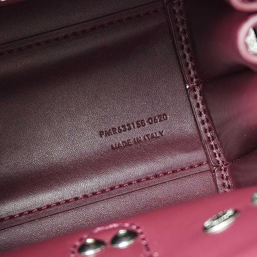 حقيبة نانو ساك دو جور الكلاسيكية من سان لوران برغن...