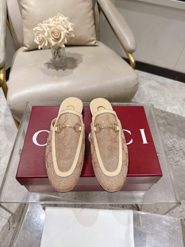 غوتشي حذاء برينستاون جي جي - للنساء