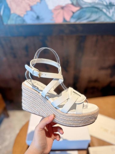 حذاء إسبادريل على شكل صندل