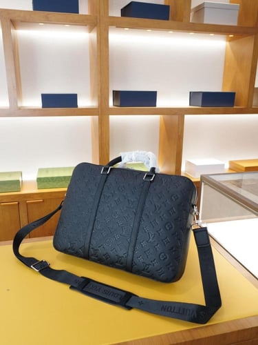 حقيبة لابتوب لويس فيتون مونوغرام