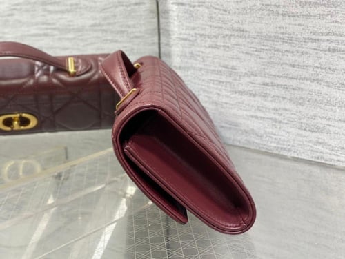 شنطة ديور ميس كارو بمقبض علوي - Dior