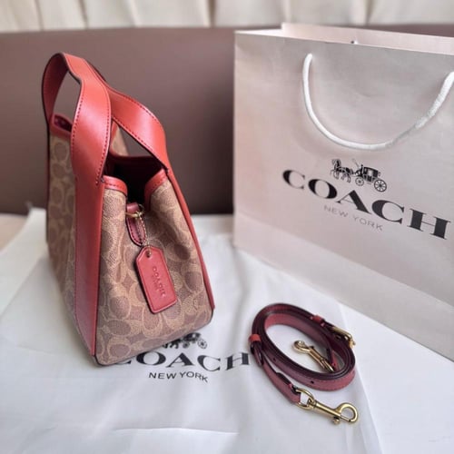 شنطه كوتش هدلي هوبو 21 - بني