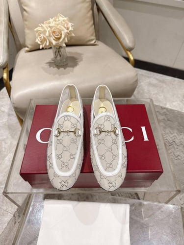 حذاء هورسبيت 1953 من غوتشي