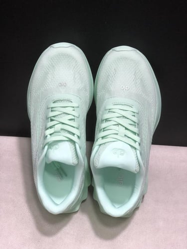 حذاء ALO الرياضي – خفة وراحة