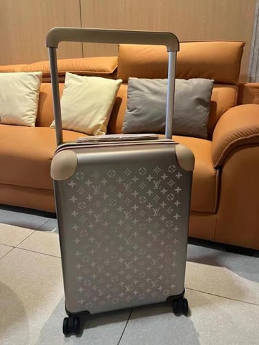 حقيبة السفر لويس فيتون Horizon 55