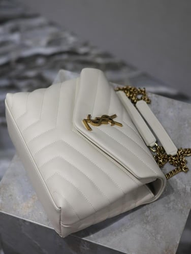 شنطة لولو من سان لوران