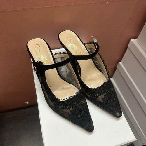 حذاء ديور جادور دانتيل أسود