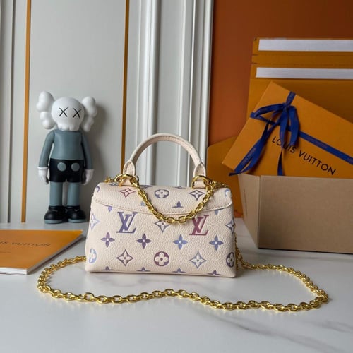 حقيبة لويس فيتون Yingze S-Lock ثنائية اللون