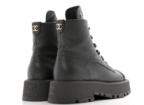 بوت من شانيل متوسط الطول مع كعب 4.5 سم