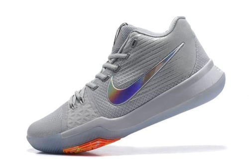 حذاء نايكي الرياضي