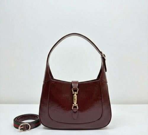 شنطة قوتشي نسائية جلد أحمر داكن – Gucci