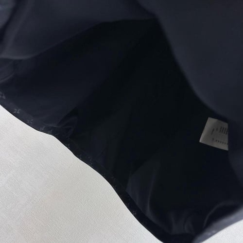 فستان لويس فيتون نسائي بنقشة مونوجرام مع حزام خصر