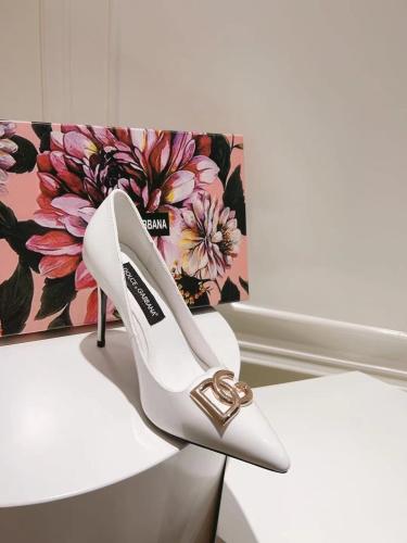 حذاء نسائي فاخر بكعب عالٍ من دوليتشي آند غابانا |...