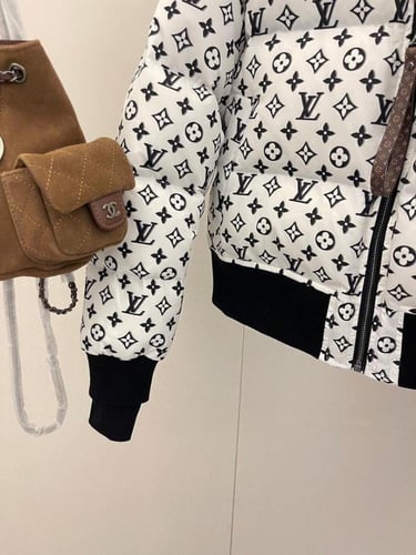 جاكيت لويس فيتون أسود وأبيض _ للنساء