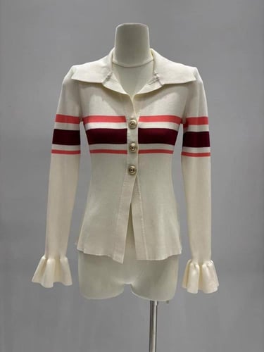 بلوزة نسائية محبوكة من سيلف بورتريه