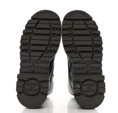 بوت من شانيل متوسط الطول مع كعب 4.5 سم