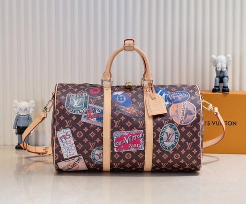 شنطه لويس فويتون كيپول باندوليير 50