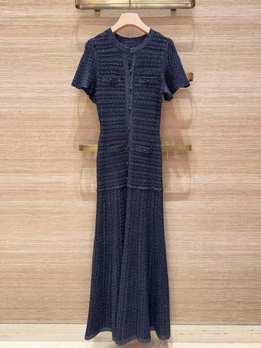 فستان ساندرو طويل لامع تصميم بأربع جيوب فستان سهرة