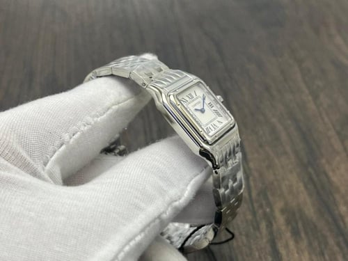 ساعة بانتير دو كارتييه