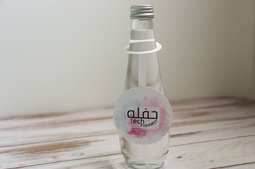 تعليقة للمشروبات - تصميم خاص