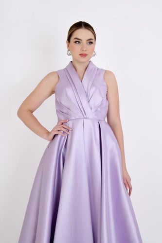 فستان سهرة أنيق من ستان التفتا الفاخر