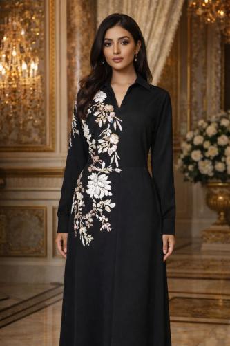 فستان استقبال أسود بتطريزات جانبية بيضاء – تصميم أ...