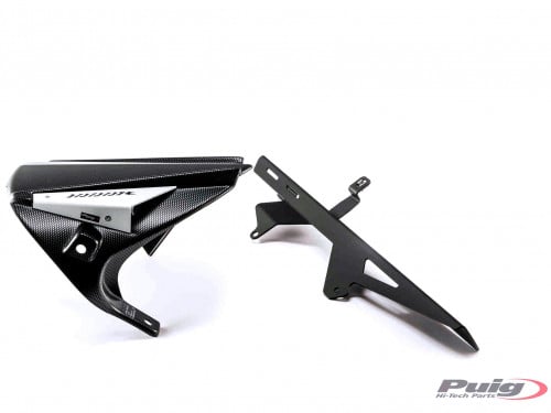 رفرف خلفي مع غطاء الجنزير كاربون فيبر من شركة بيوق...