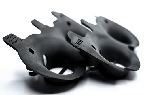 كأسات من شركة BT MOTO للهايبوزا موديلات 2022-2025