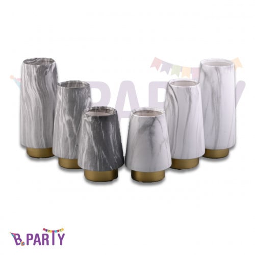 فازة رخامي أبيض بإطار ذهبي للقاعدة A011