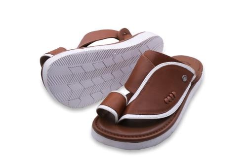 حذاء شرقي إيطالي كحيل بني وابيض