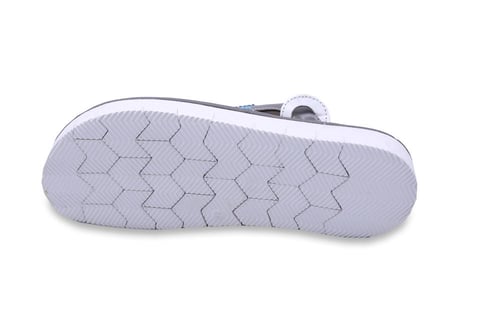 حذاء شرقي إبطالي بنقشة العيون رمادي وابيض حذاء شرق...