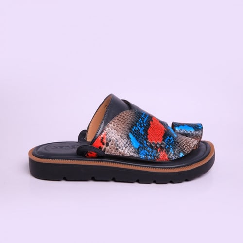 حذاء شرقي إيطالي من ماركة لورمين بطبعة الثعبان وال...