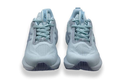 أسيكس نوفابلاست 4 رمادي بارد مع أزرق