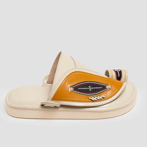 حذاء شرقي CLT 1002